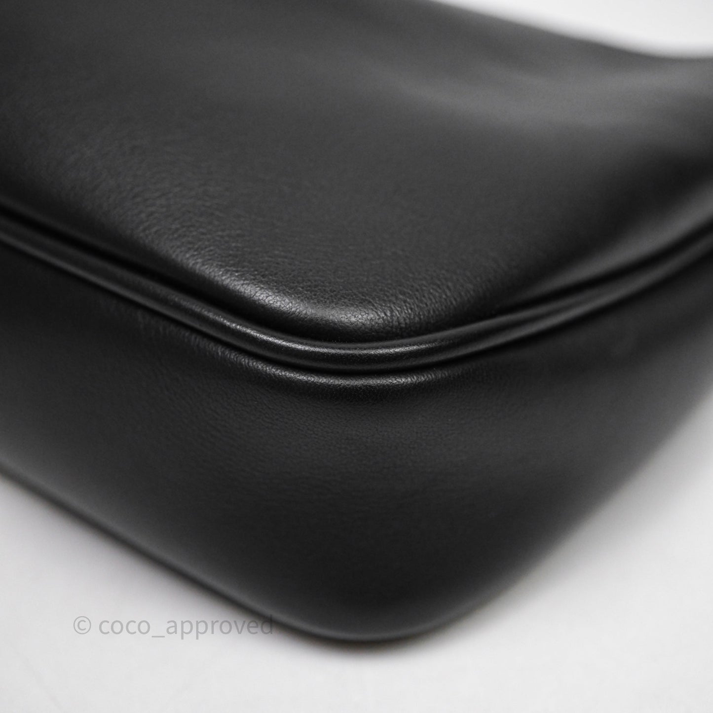 Balenciaga Rodeo Sling Pochette Leather Shoulder Bag Black Calfskin