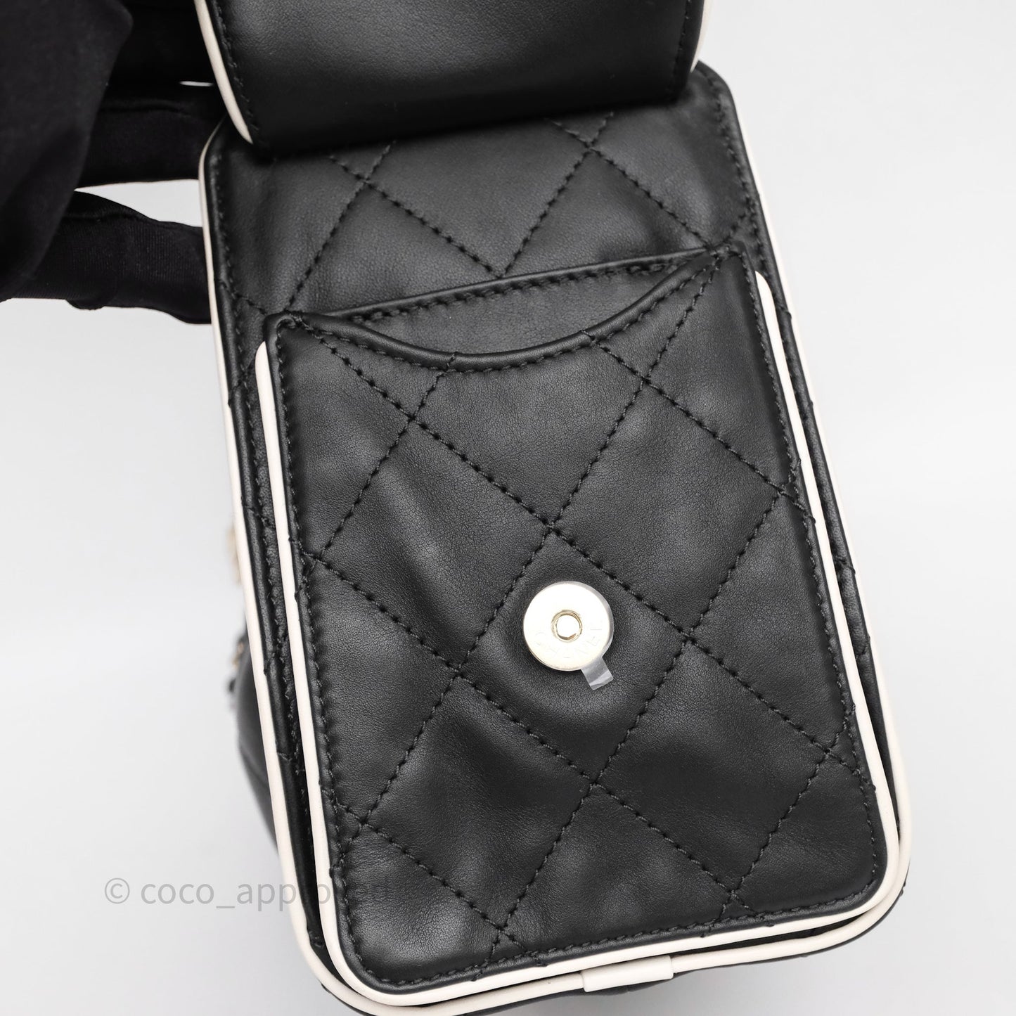Chanel 25 Mini Bag Black/ White Calfskin Gold Hardware