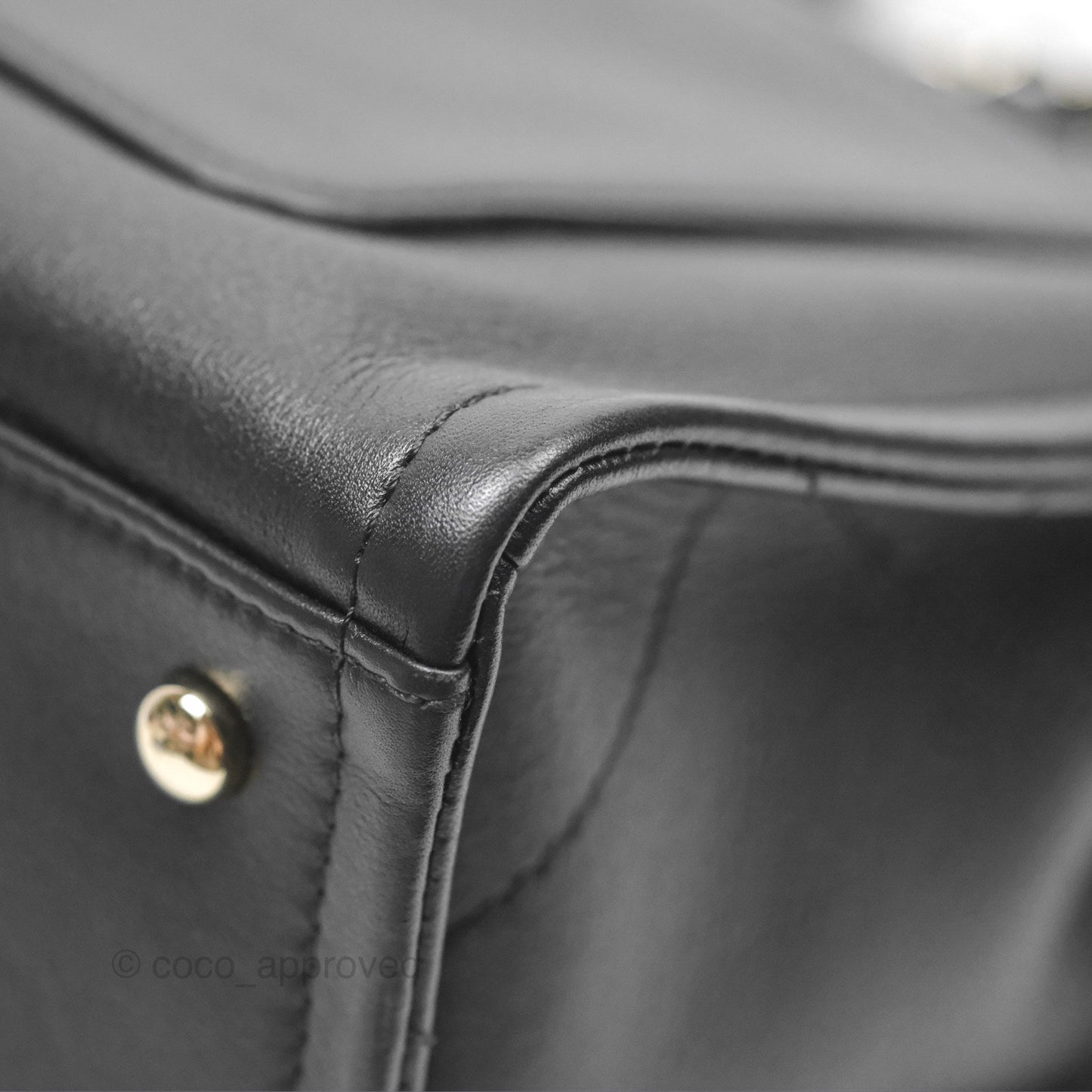 Chanel CC Zipped Shopping Tote Calfskin Gold Hardware