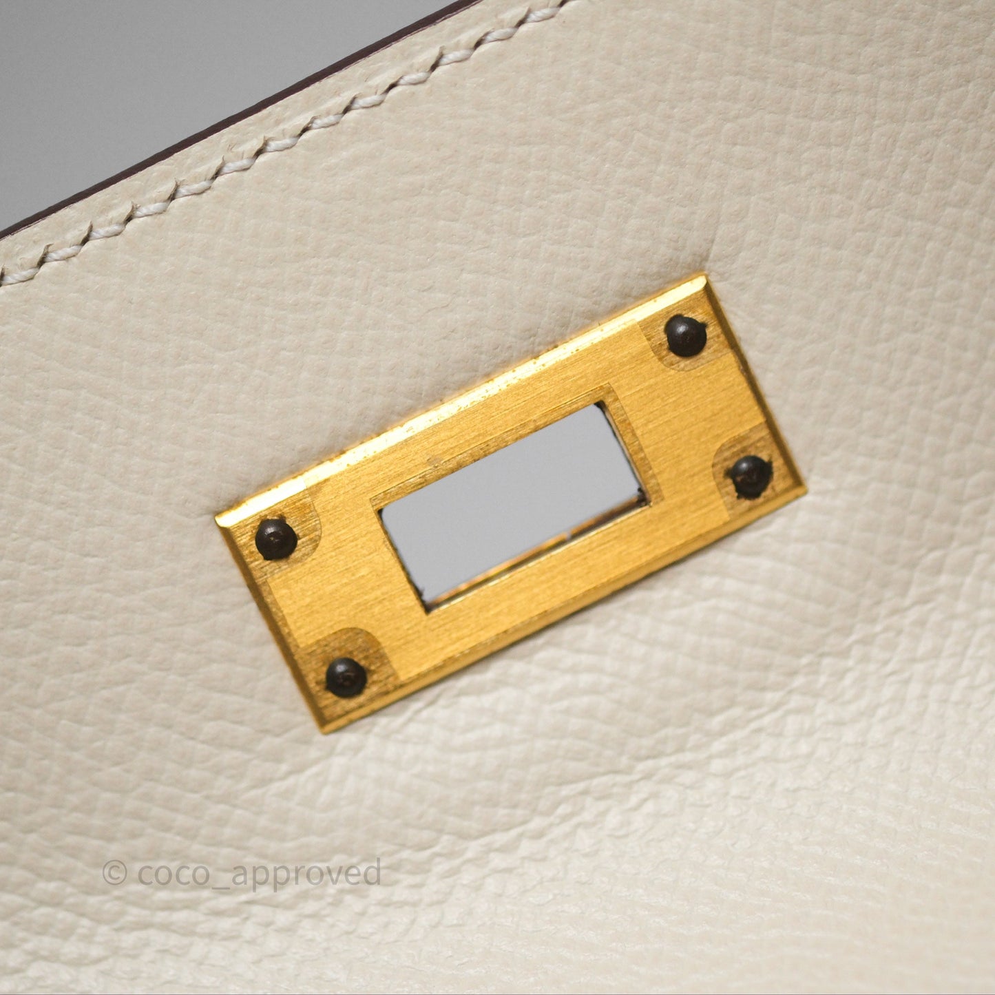 Hermès HSS Sellier Kelly 28 Craie 10 / Amber 9D Epsom Brushed Gold Hardware