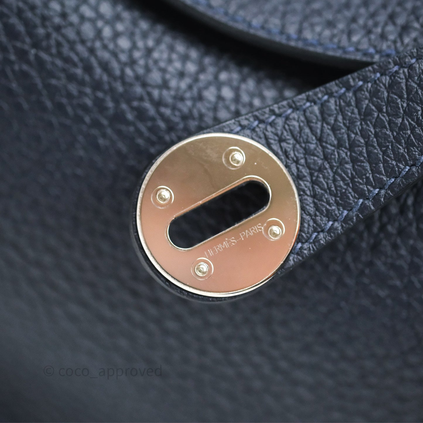 Hermès Lindy 26 Bleu Nuit 2Z Taurillon Clemence Palladium Hardware