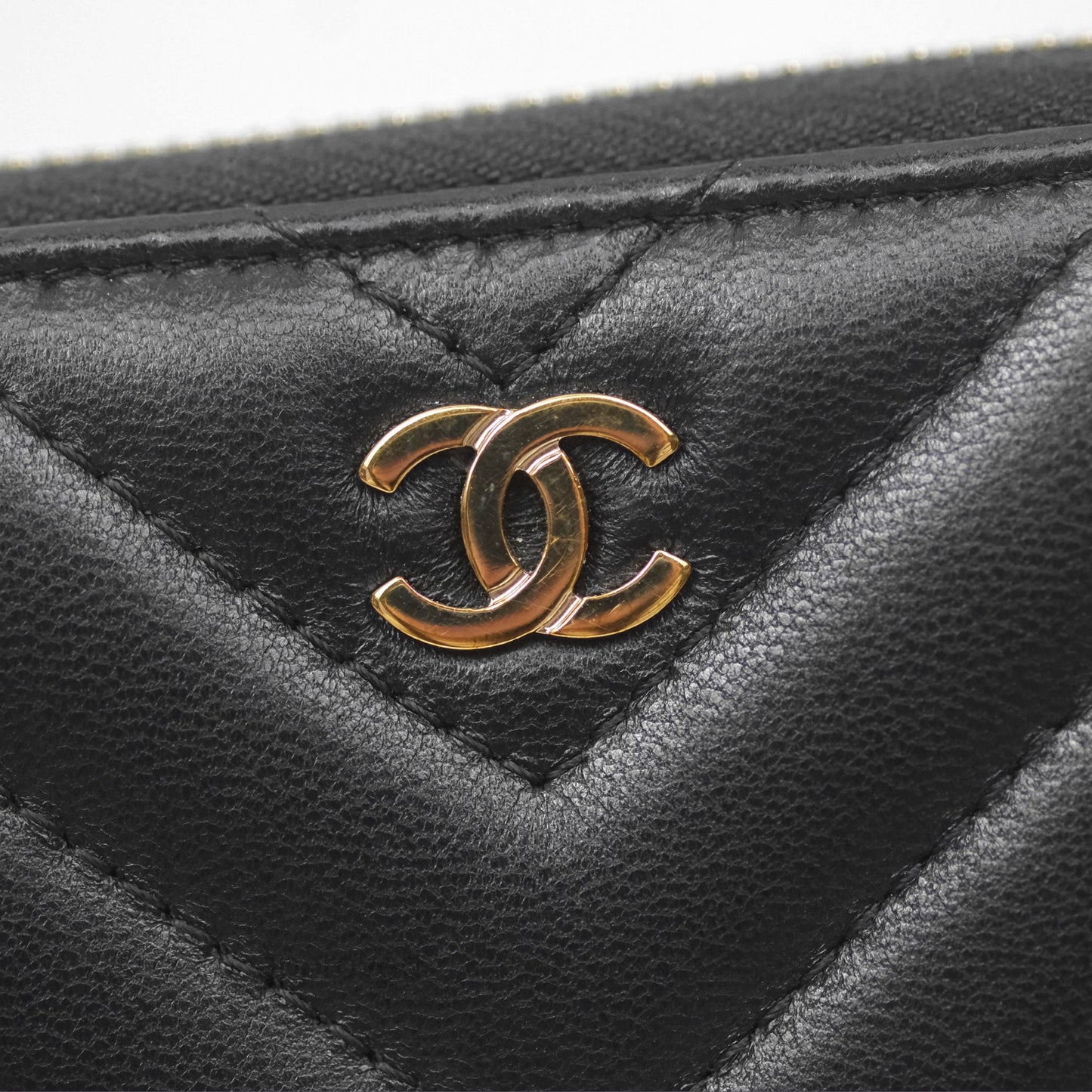 Chanel Chevron Zipped Coin Purse Black Lambskin Gold Hardware