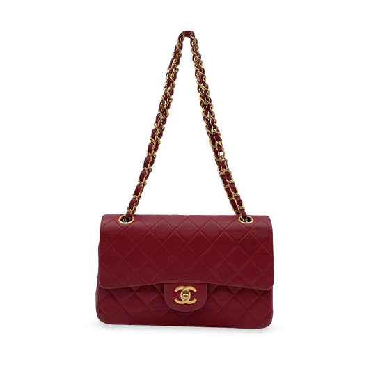 Luxury Chanel Vintage Red Quilted Timeless Classic Small 2.55 Bag 23 Cm