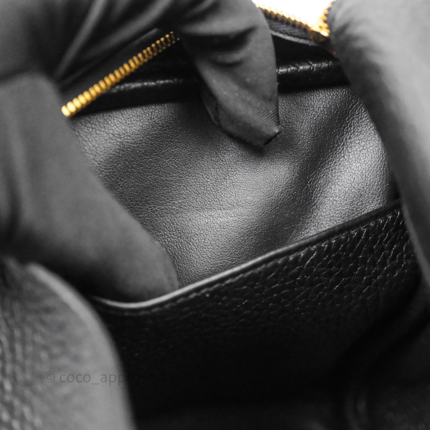 Hermès Lindy 26 Black Taurillon Clemence Gold Hardware