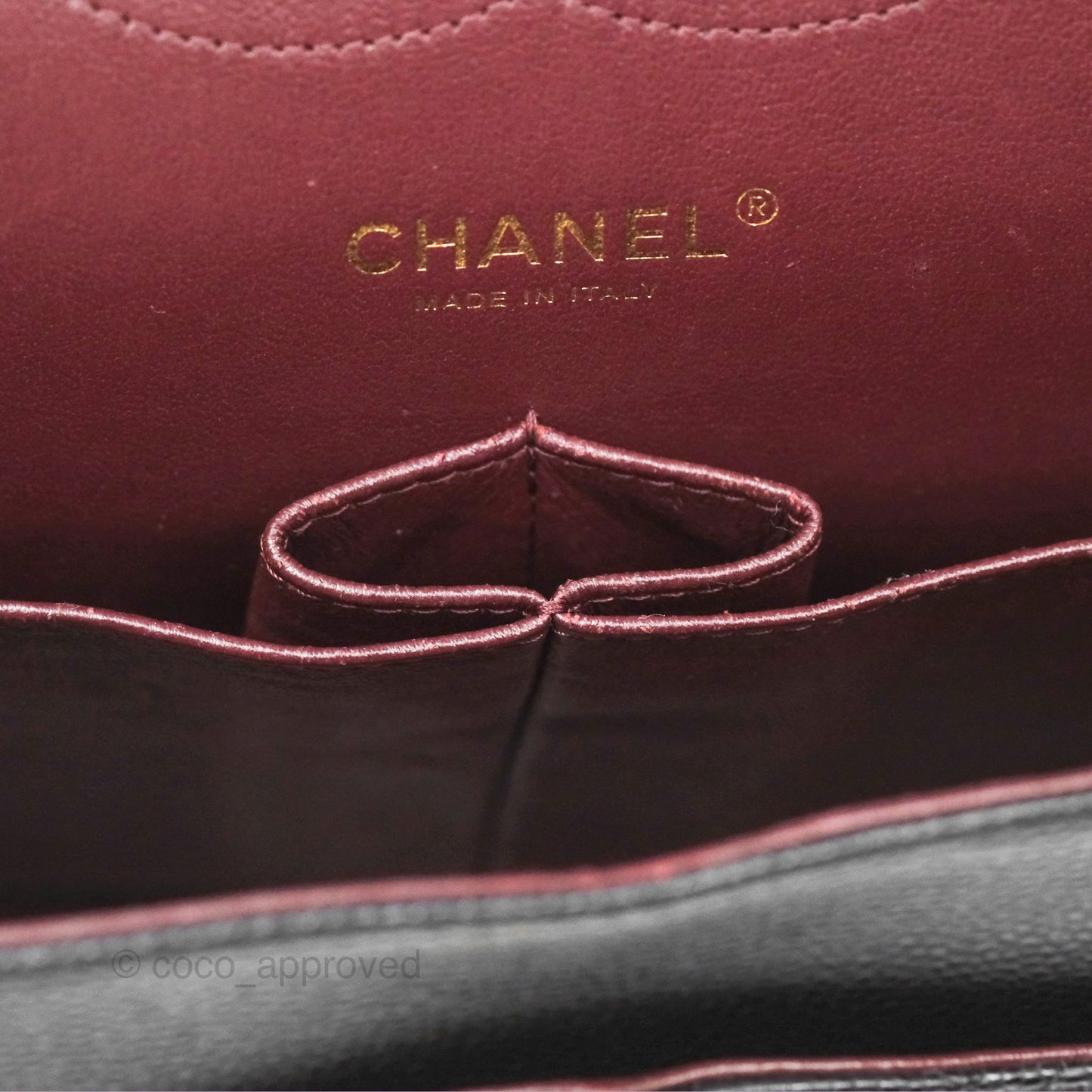 Chanel Jumbo Double Flap Quilted Black Caviar Gold Hardware⁣⁣