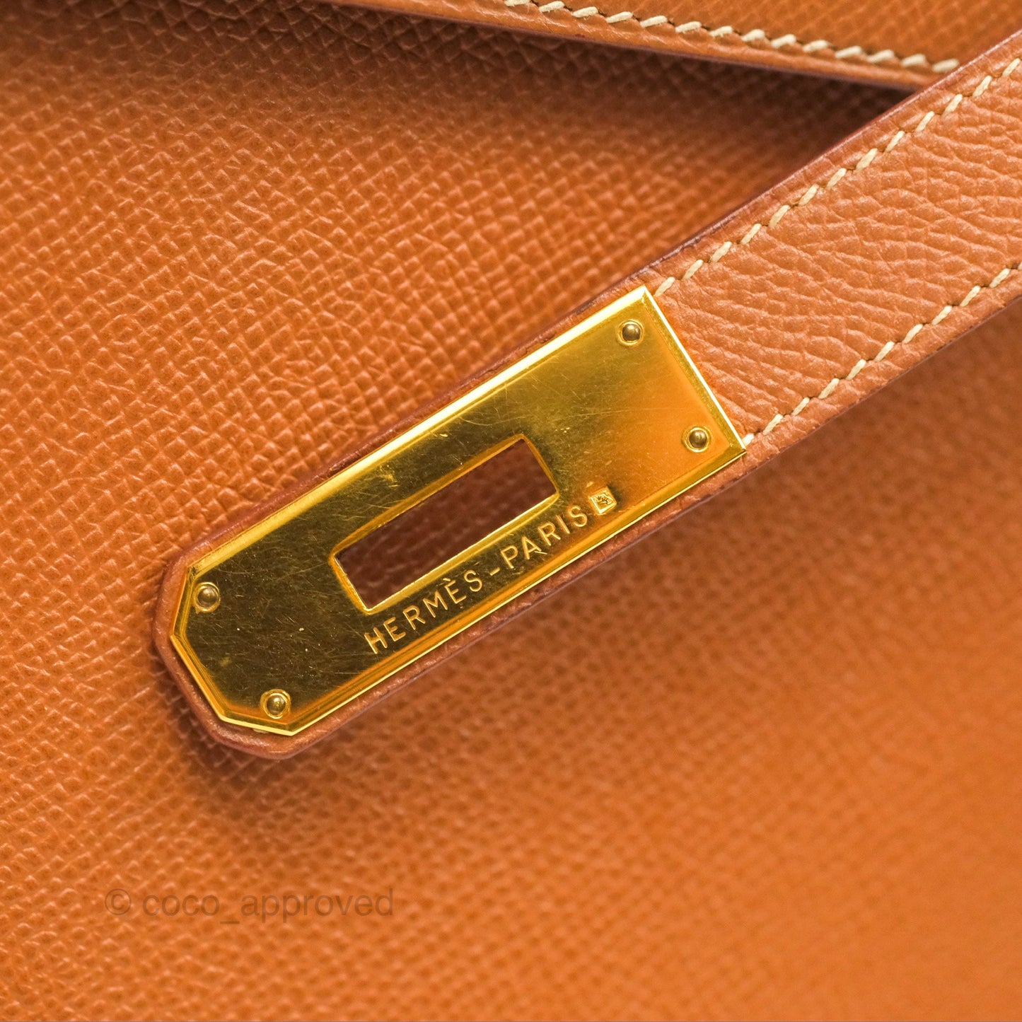 Hermès Kelly 32 Sellier Gold Epsom Gold Hardware
