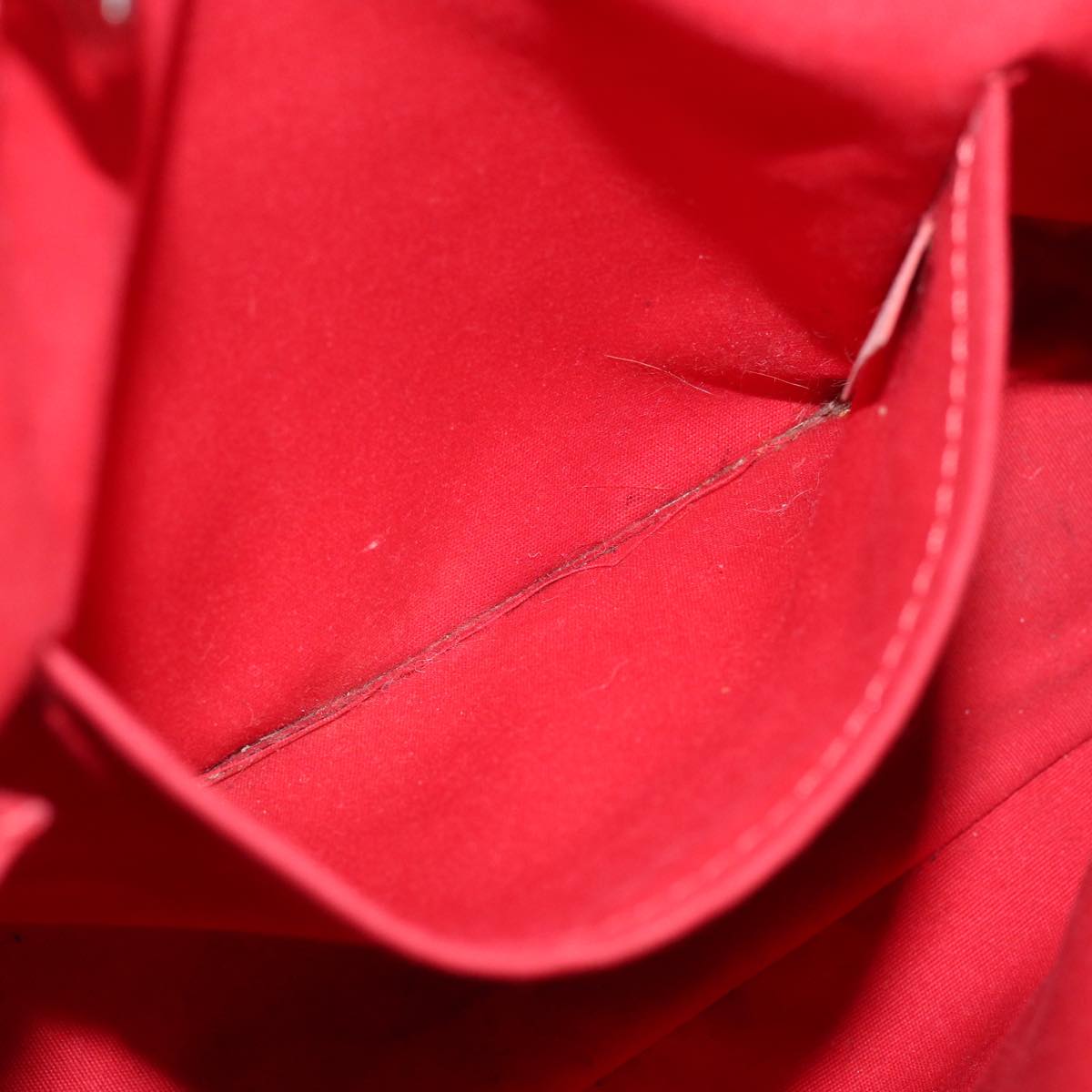 LOUIS VUITTON Epi Passy PM Hand Bag Red M5926E LV 81260