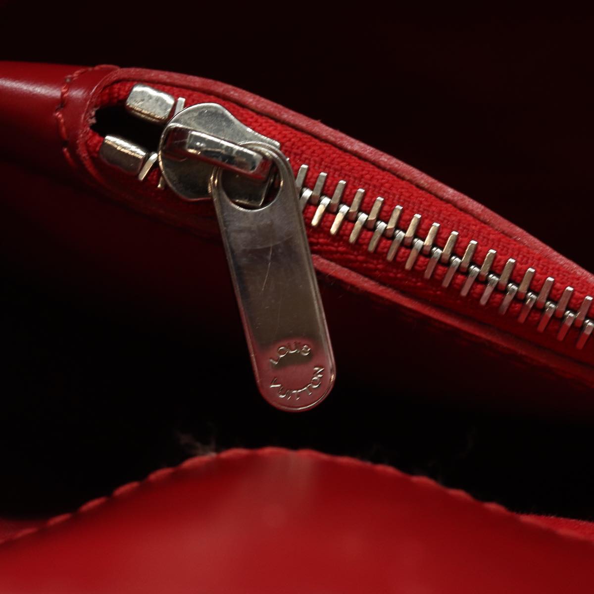 LOUIS VUITTON Epi Passy PM Hand Bag Red M5926E LV 81260