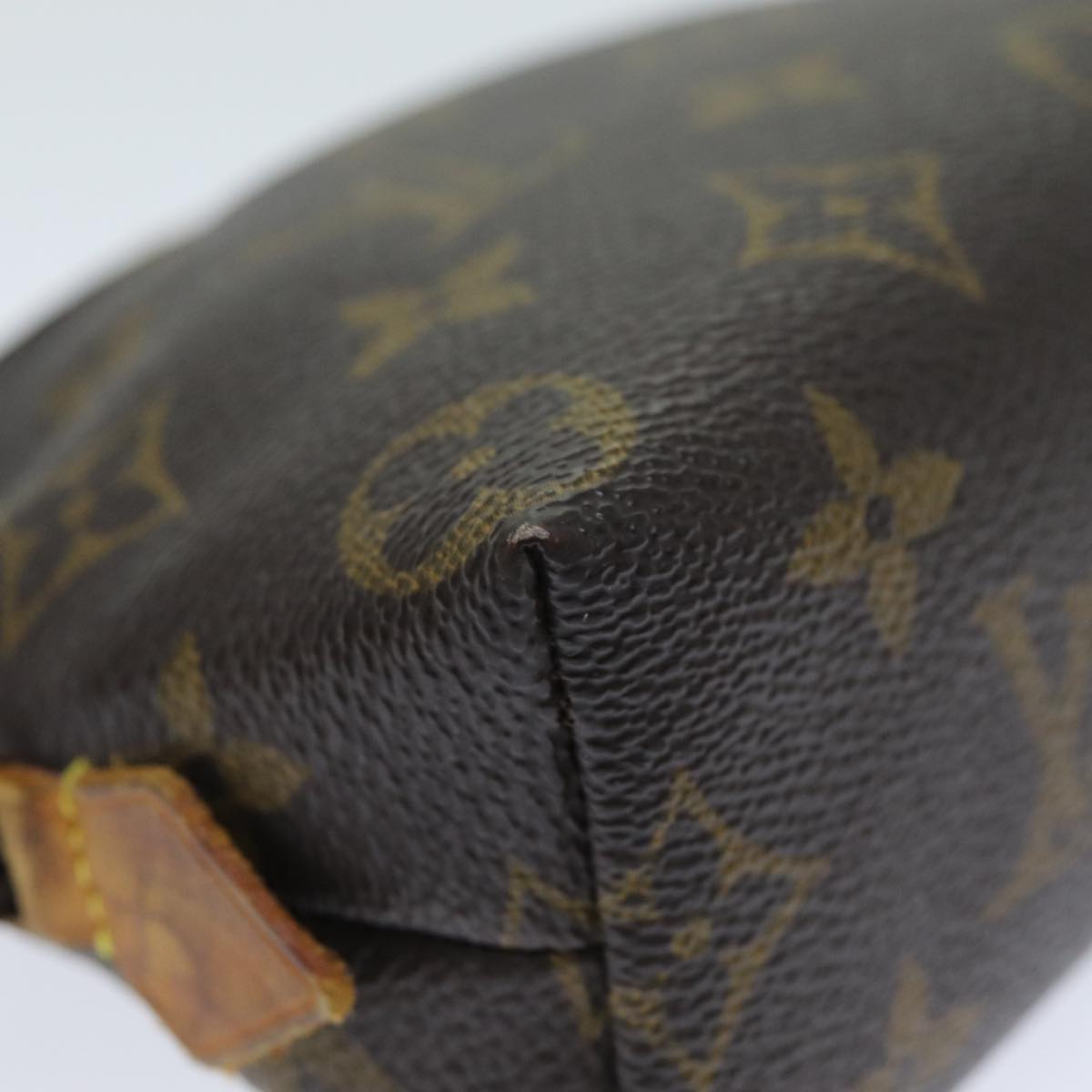 LOUIS VUITTON Monogram Pochette Cosmetic PM Cosmetic Pouch M47515 LV 81496