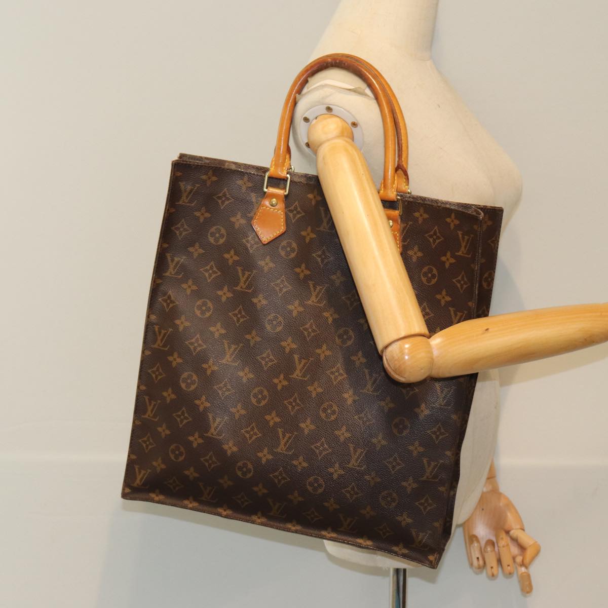 LOUIS VUITTON Monogram Sac Plat Hand Bag M51140 LV 81546