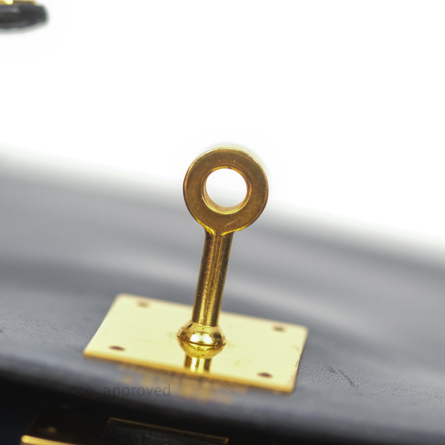 Hermès Vintage Kelly 28 Retourn Navy Box Leather Gold Hardware