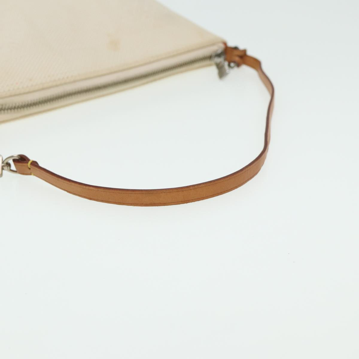 LOUIS VUITTON Damier Geant Vuitton cup Volunteer Pouch White M80634 81698