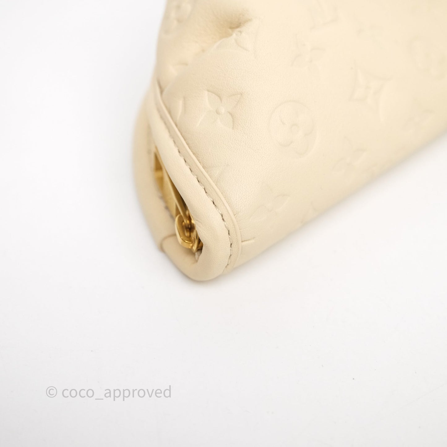 Louis Vuitton Gyoza Key Pouch Beige