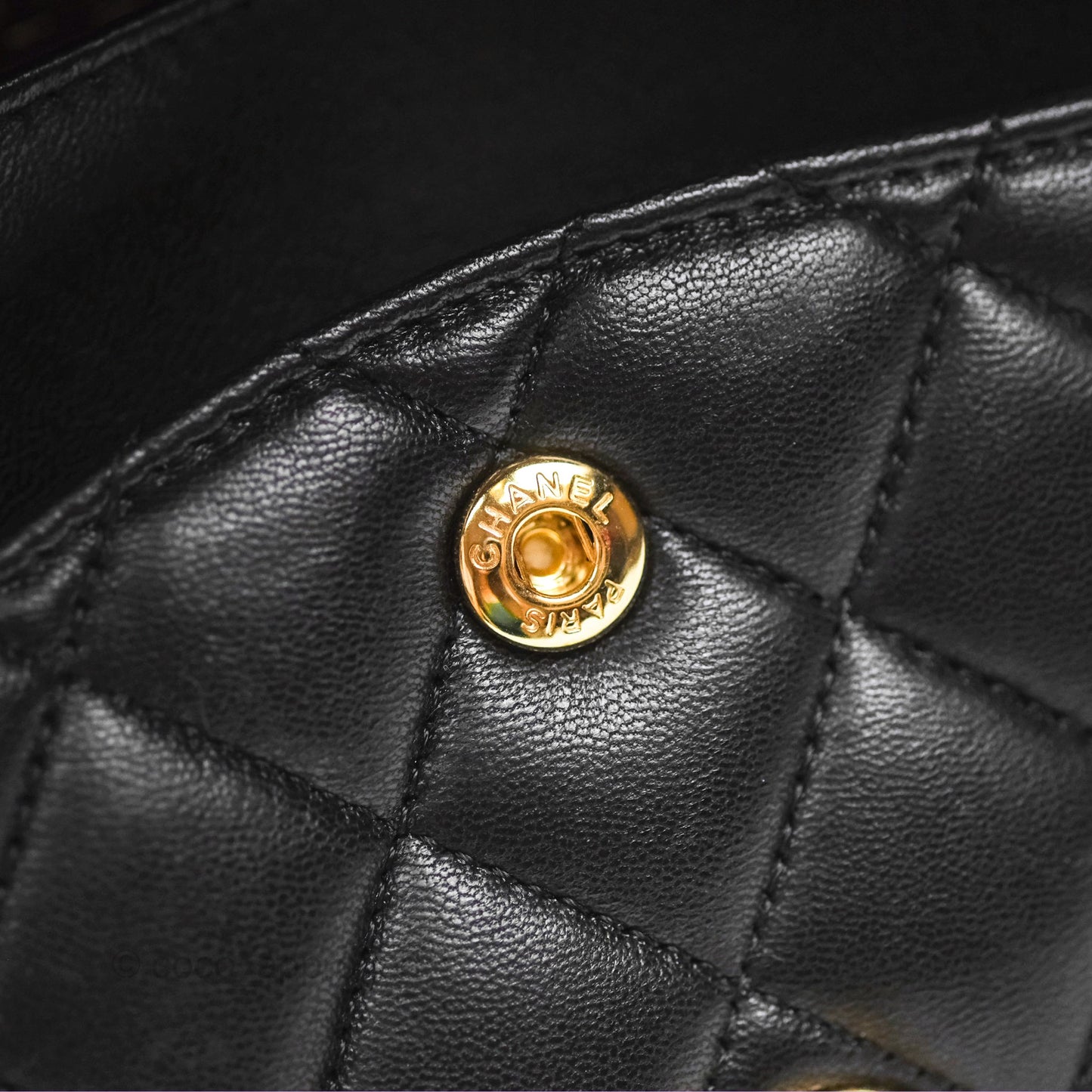 Chanel Classic M/L Medium Flap Quilted Black Lambskin Gold Hardware