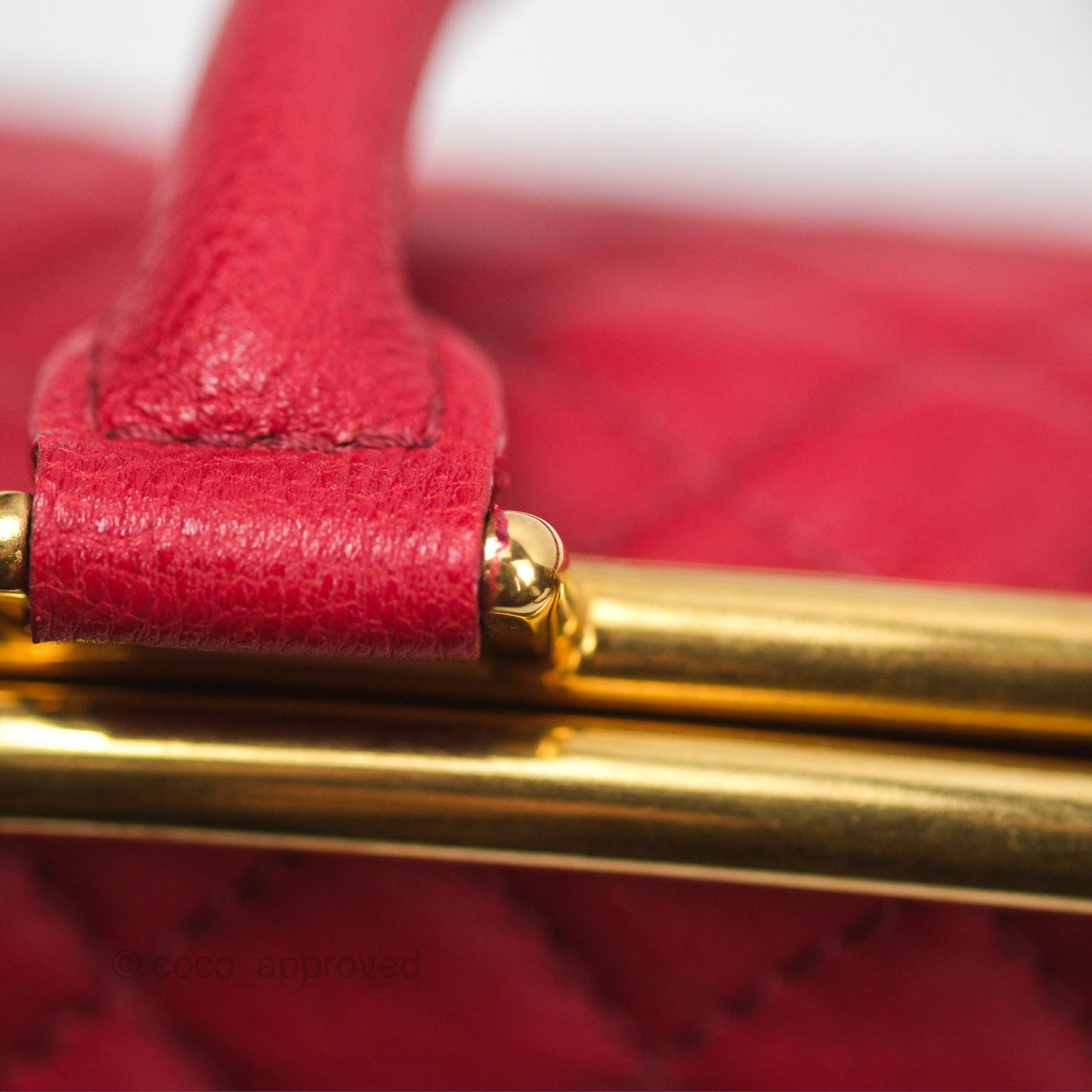 Chanel Quilted Kisslock Handbag With Chain Red Calfskin Gold Hardware