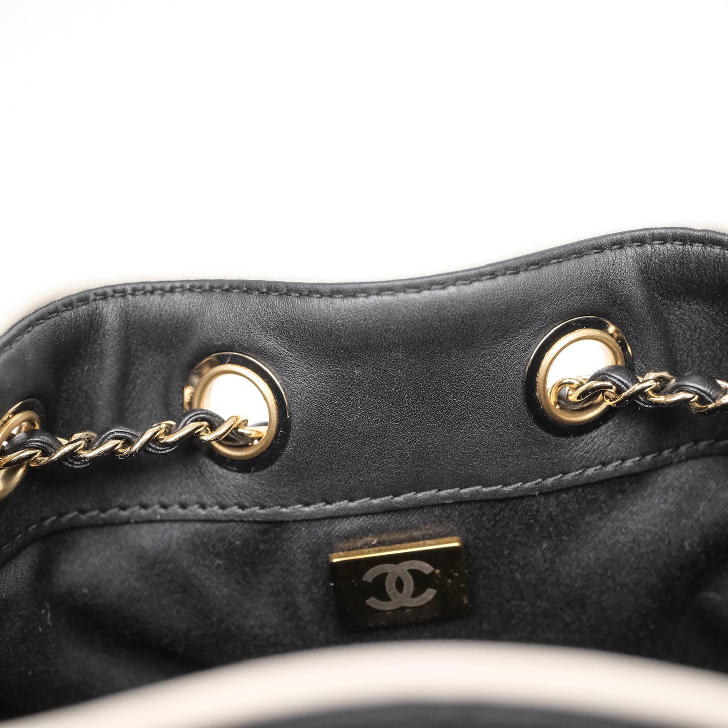 Chanel 25 Mini Bag Black/ White Calfskin Gold Hardware