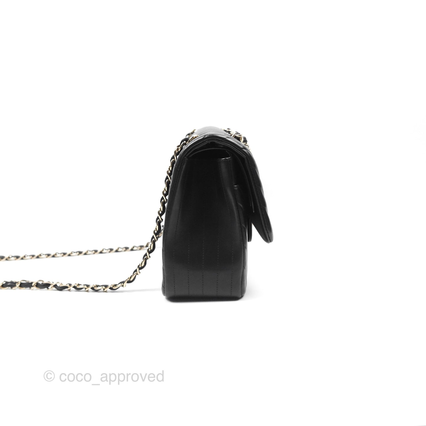 Chanel Chevron Jumbo Double Flap Black Lambskin Gold Hardware⁣⁣