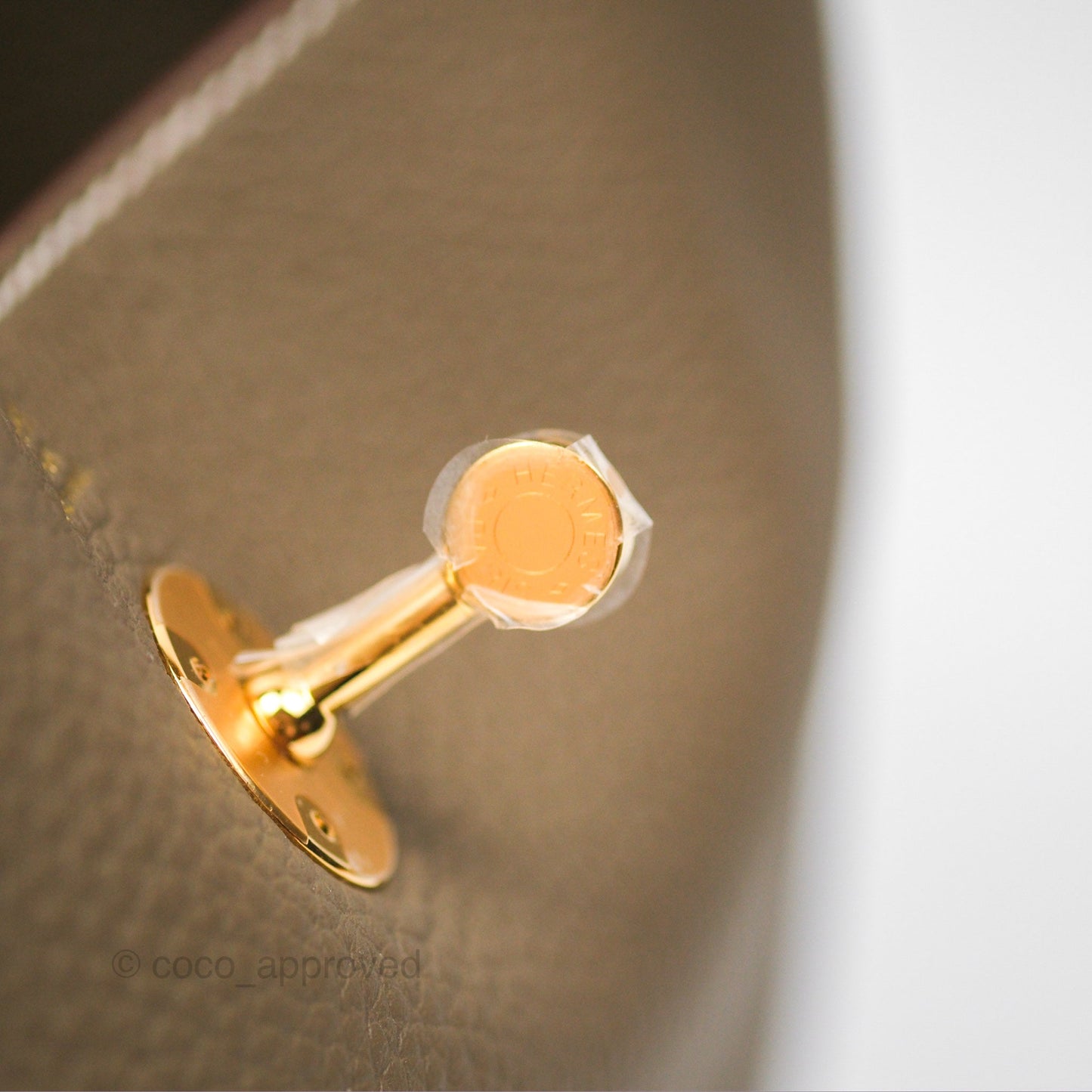 Hermès Lindy 26 Etoupe Clemence Gold Hardware