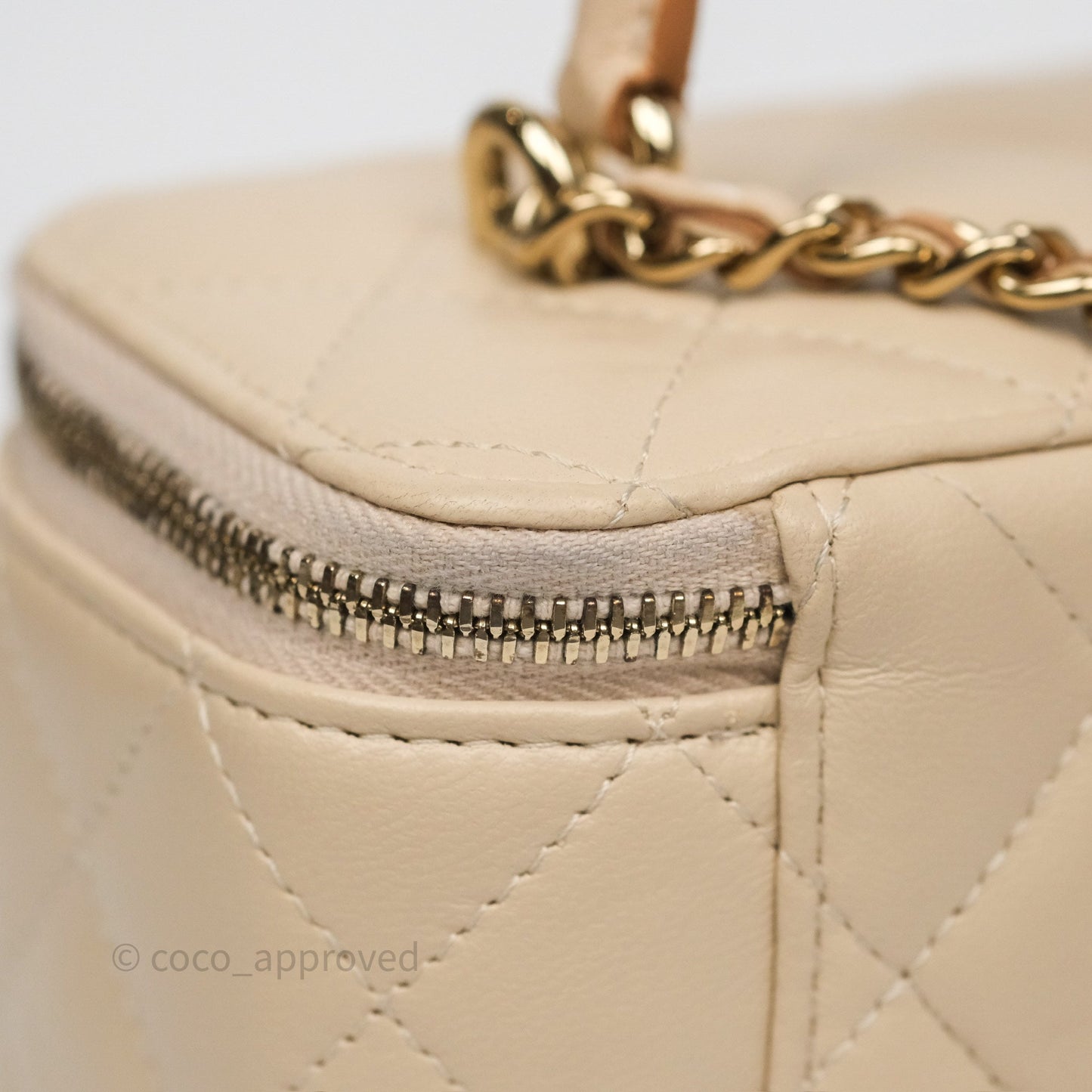 Chanel Vanity Rectangular Top Handle Ecru/Beige Lambskin Gold Hardware 23P