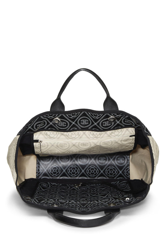 Chanel,  Black 'CC' Camellia Tote Medium, Black