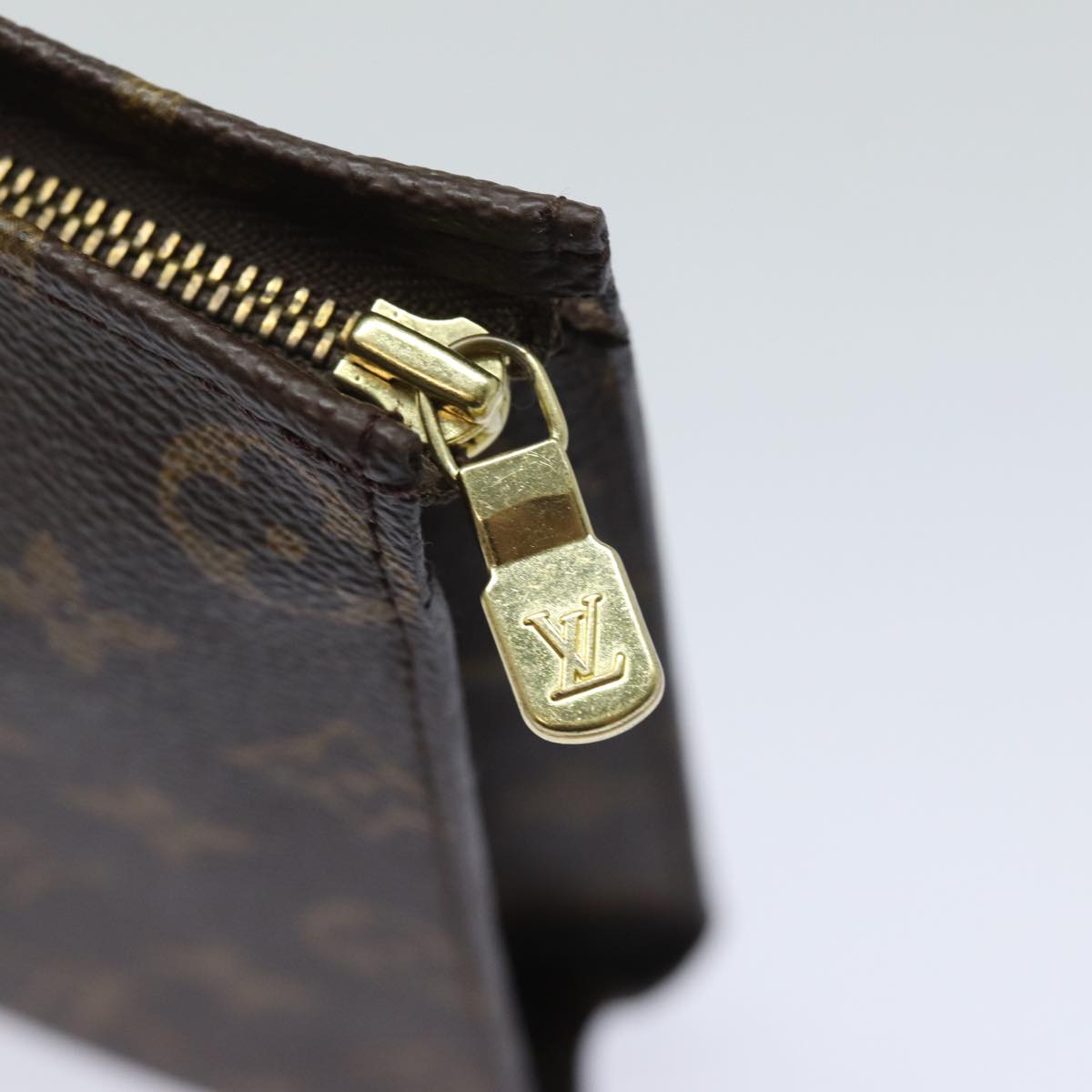 LOUIS VUITTON Monogram Poche Toilette 26 Pouch M47542 LV 82058