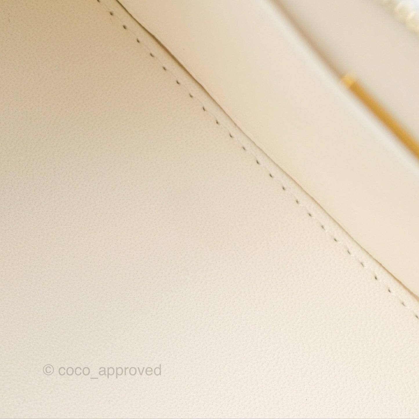 Chanel Quilted Top Handle Vanity Case White Caviar Gold Hardware