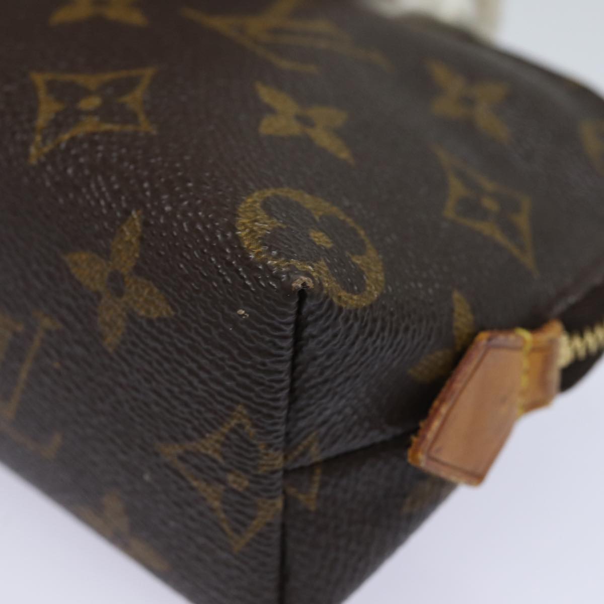LOUIS VUITTON Monogram Pochette Cosmetic PM Cosmetic Pouch M47515 LV 82206
