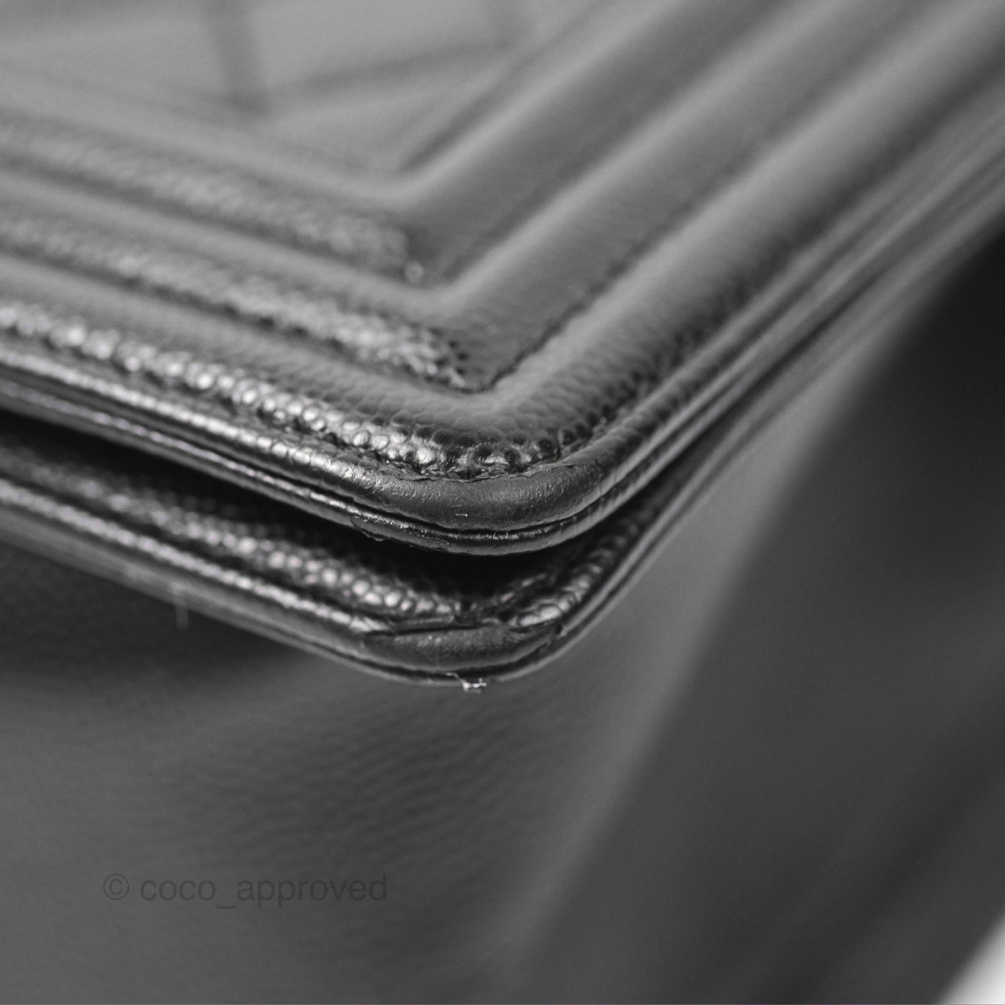 Chanel Boy Quilted Medium Black Caviar Ruthenium Hardware