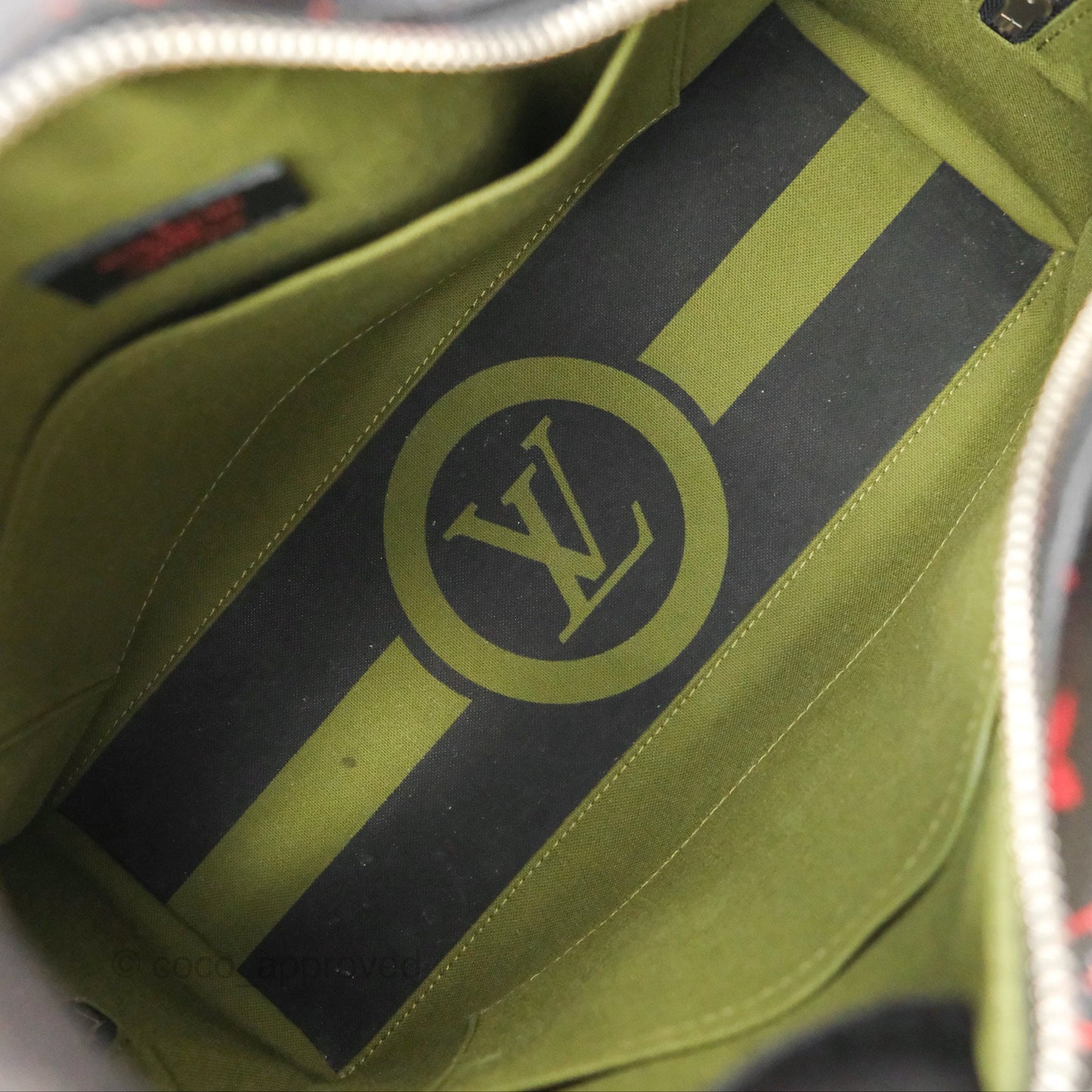 Louis Vuitton Dora Soft MM Monogram Infrarouge
