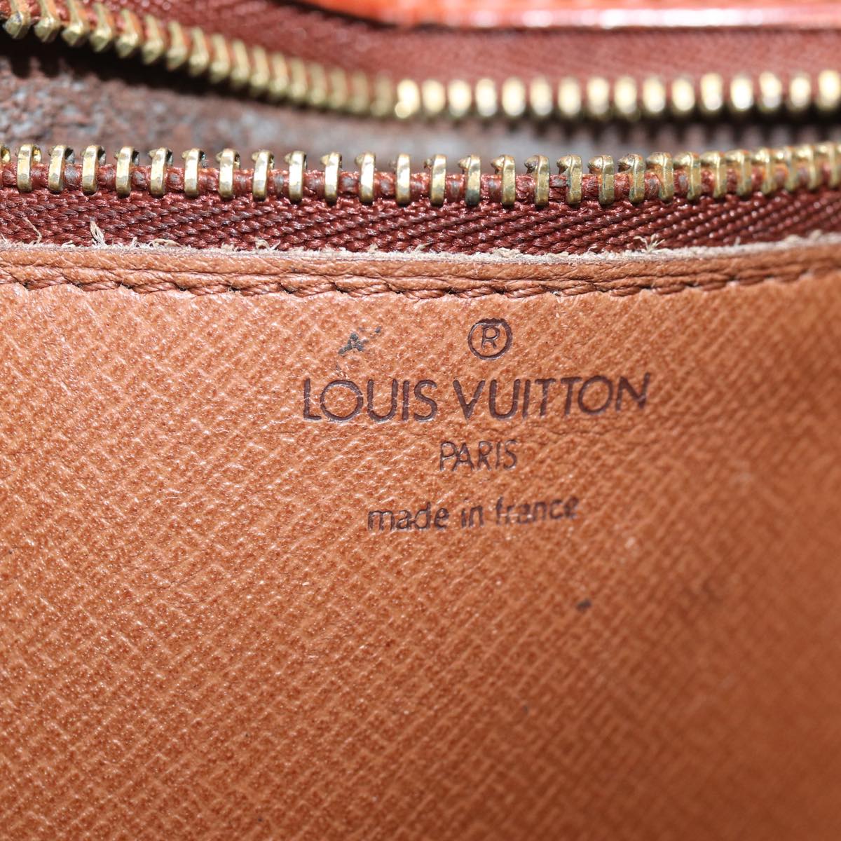 LOUIS VUITTON Epi Serie Dragonne Hand Bag Brown Zipang gold M52618 LV 82378