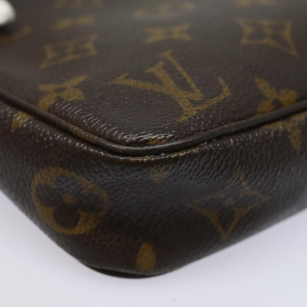 LOUIS VUITTON Monogram Pochette Accessoires Pouch M51980 LV 82469