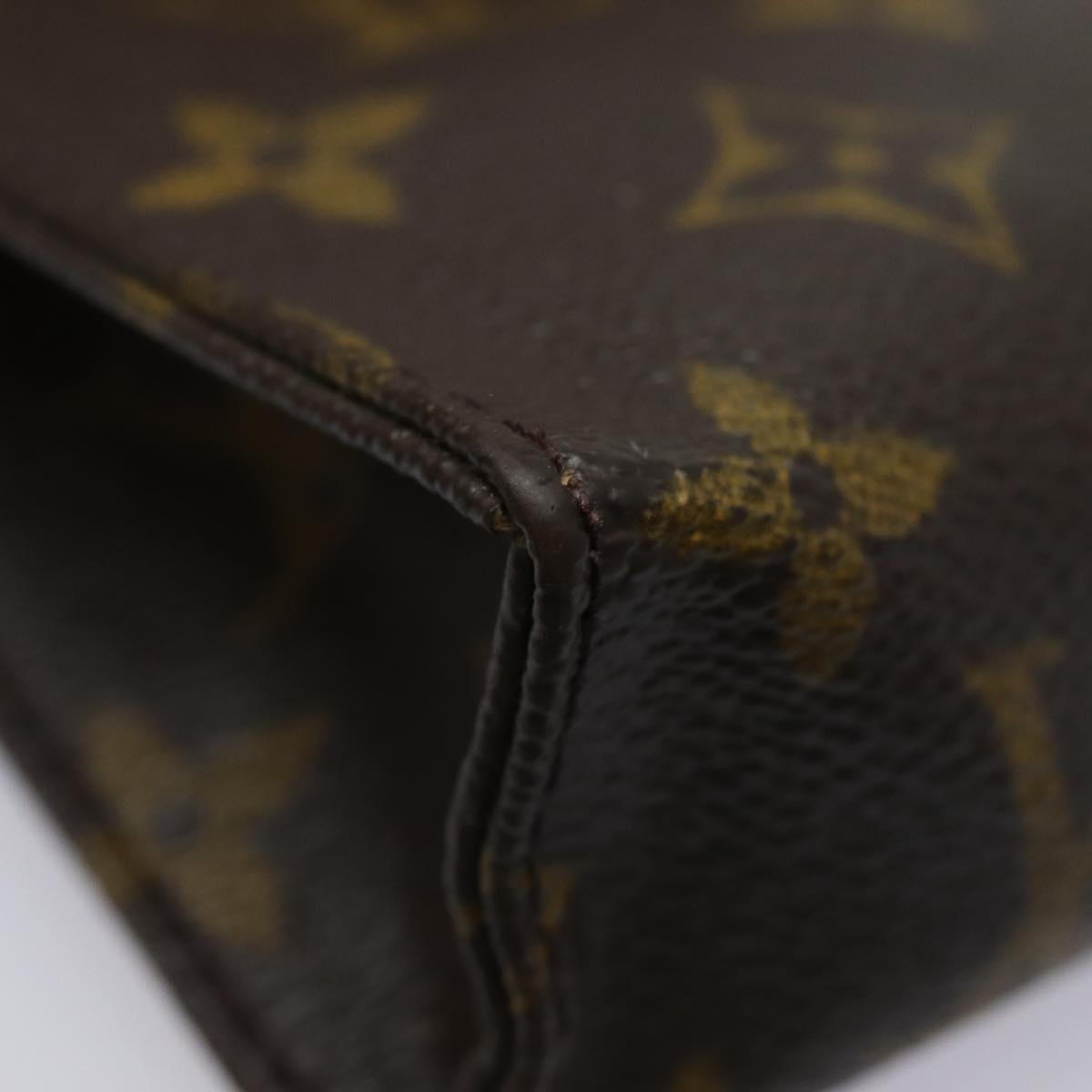 LOUIS VUITTON Monogram Poche Toilette 15 Pouch M47546 LV 82470