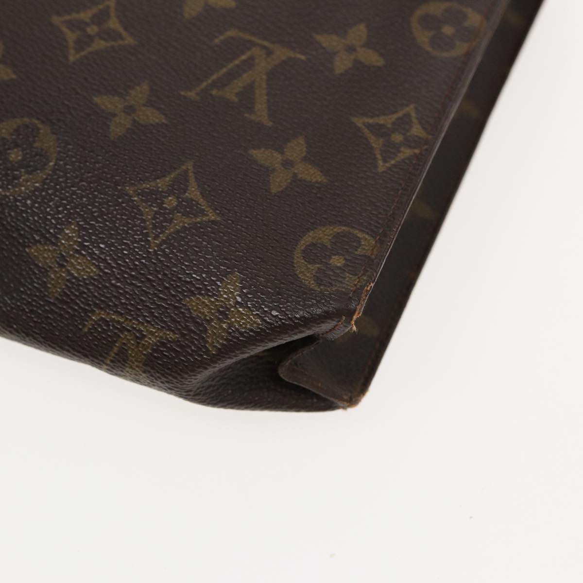LOUIS VUITTON Monogram Poche Toilette 26 Pouch M47542 LV 82472