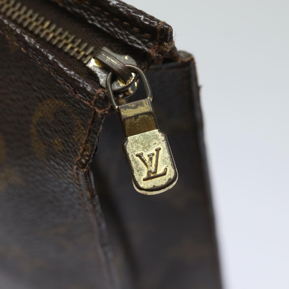 LOUIS VUITTON Monogram Poche Toilette 26 Pouch M47542 LV 82475