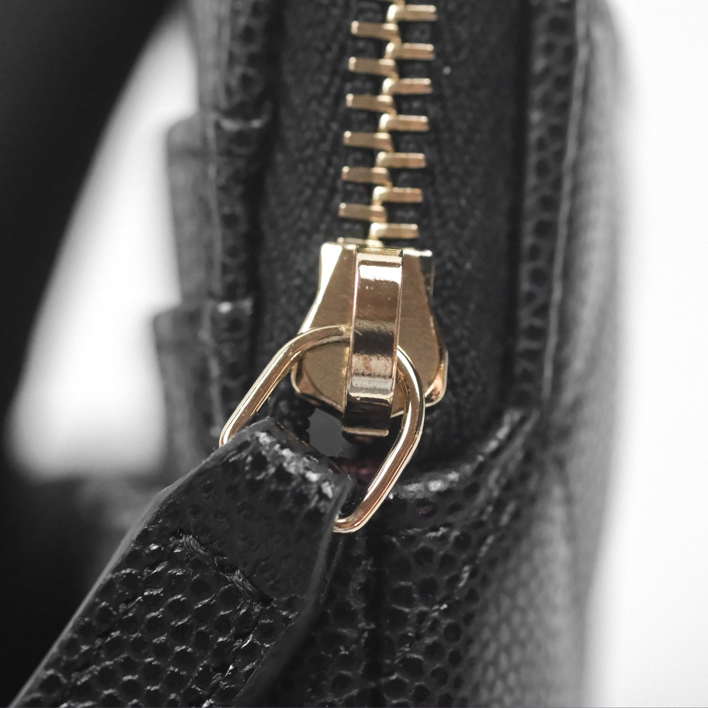 Chanel Quilted Classic Zip Card Holder Wallet Black Caviar Gold Hardware