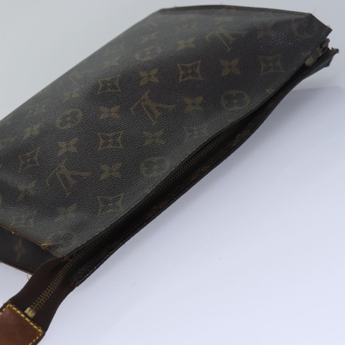 LOUIS VUITTON Monogram Poche Toilette 26 Pouch M47542 LV 82613
