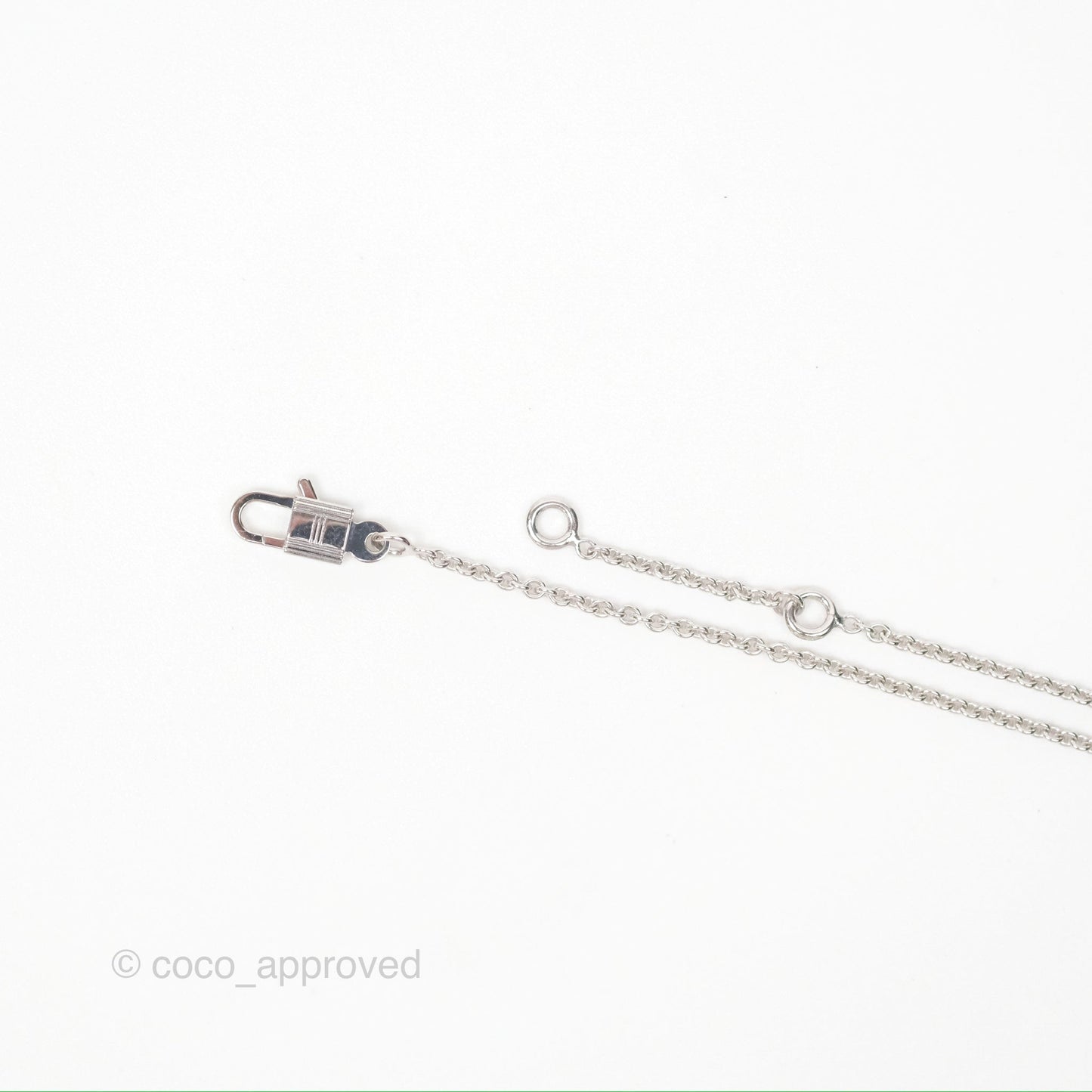 Hermes Kelly Cadenas Pendant White Gold Necklace