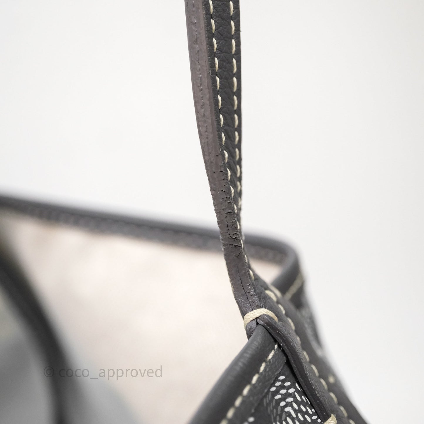 Goyard St Louis Tote PM ⁣⁣⁣⁣⁣⁣⁣⁣⁣⁣⁣⁣⁣⁣⁣⁣⁣⁣⁣⁣Grey
