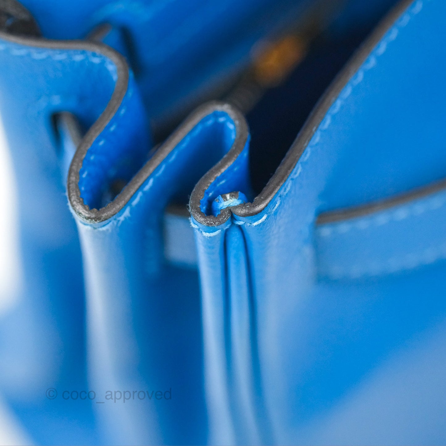 Hermès Retourne Kelly 28 Blue Evercolor Gold Hardware