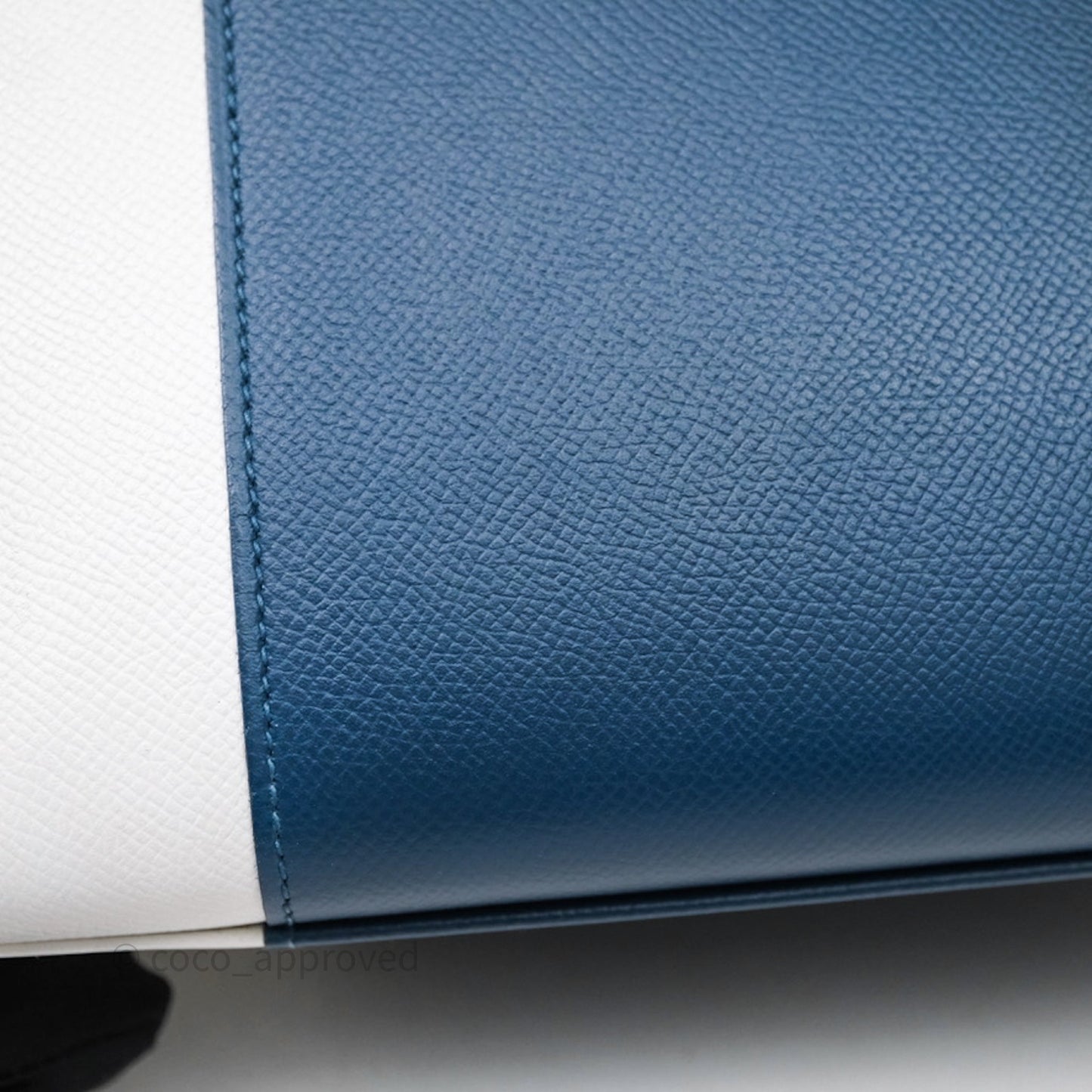 Hermès Kelly 32 Sellier Bleu Thalassa 7A/ White Epsom Palladium Hardware