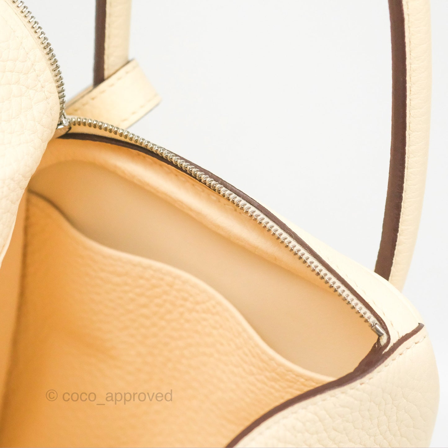Hermès Lindy 26 Nata Taurillon Clemence Silver Hardware