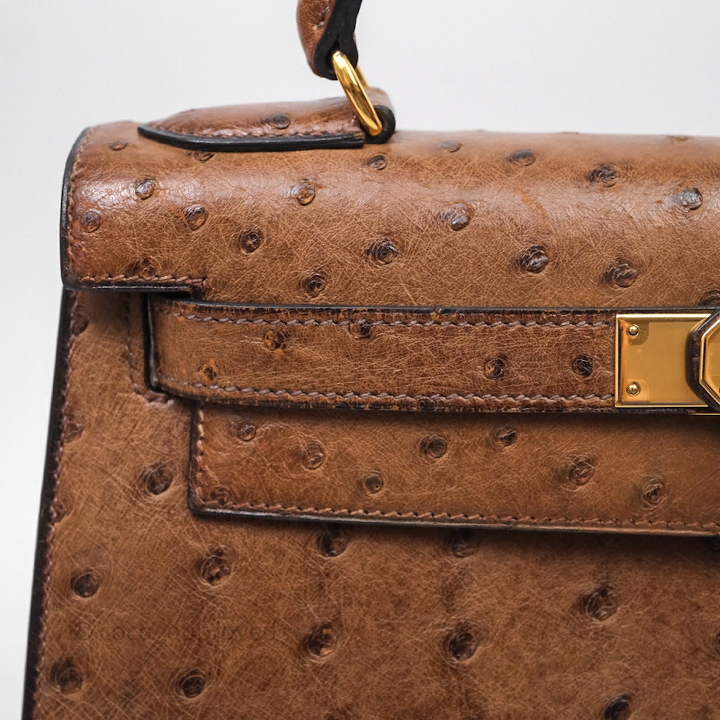Hermès Kelly 28 Chocolate Ostrish Sellier Gold Hardware