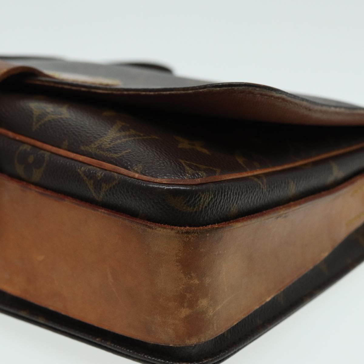 LOUIS VUITTON Monogram Cartouchiere MM Shoulder Bag M51253 LV 83116
