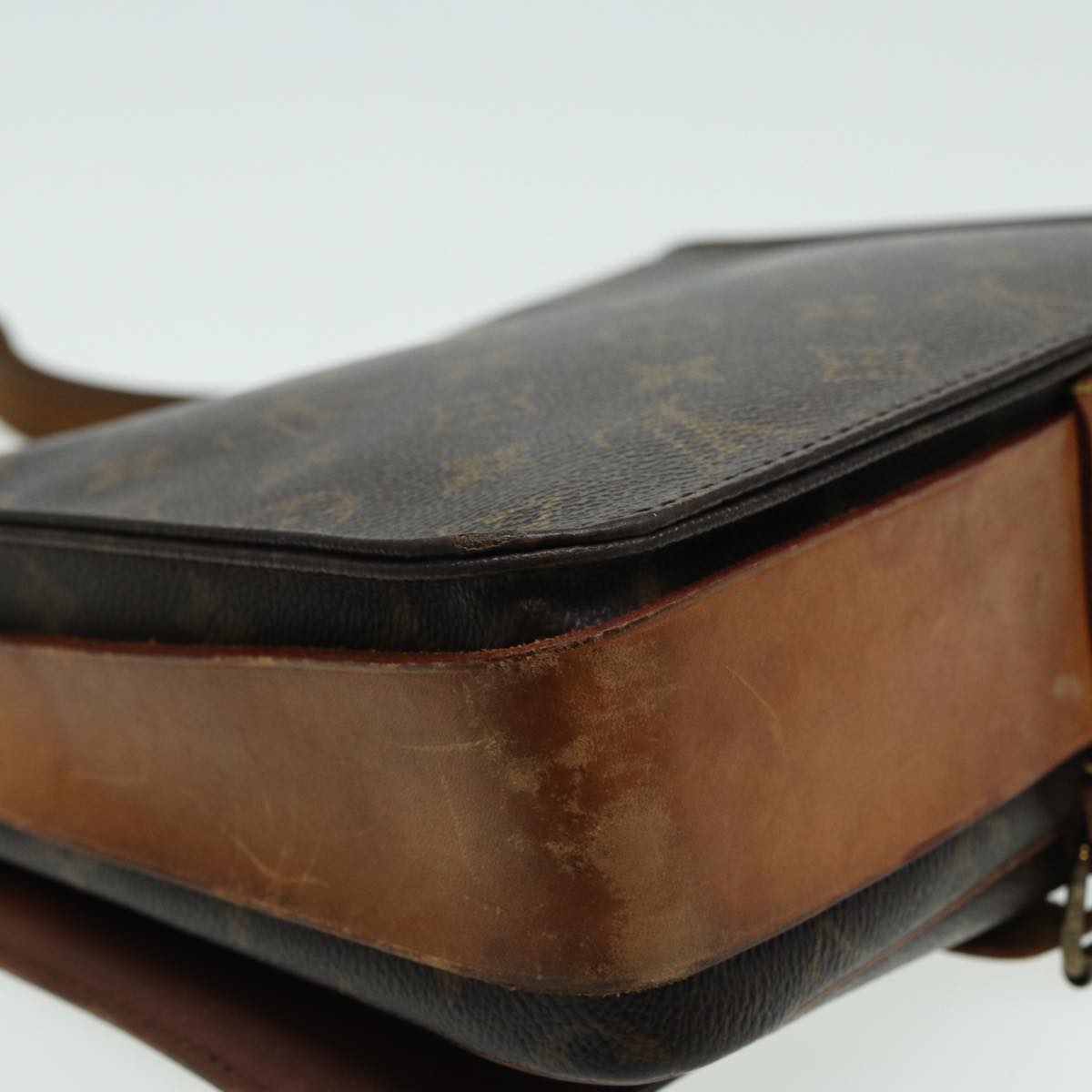 LOUIS VUITTON Monogram Cartouchiere MM Shoulder Bag M51253 LV 83116