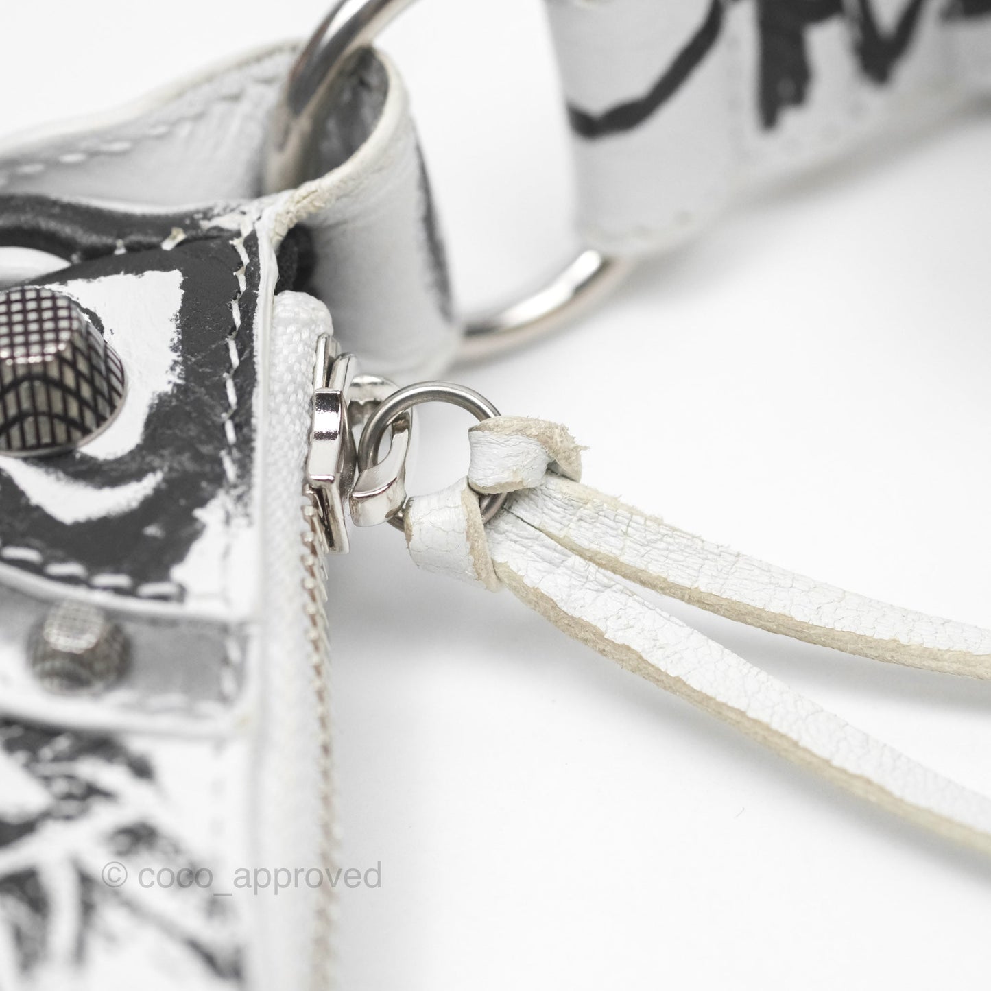 Balenciaga XS Graffiti Le Cagole Shoulder Bag White Black