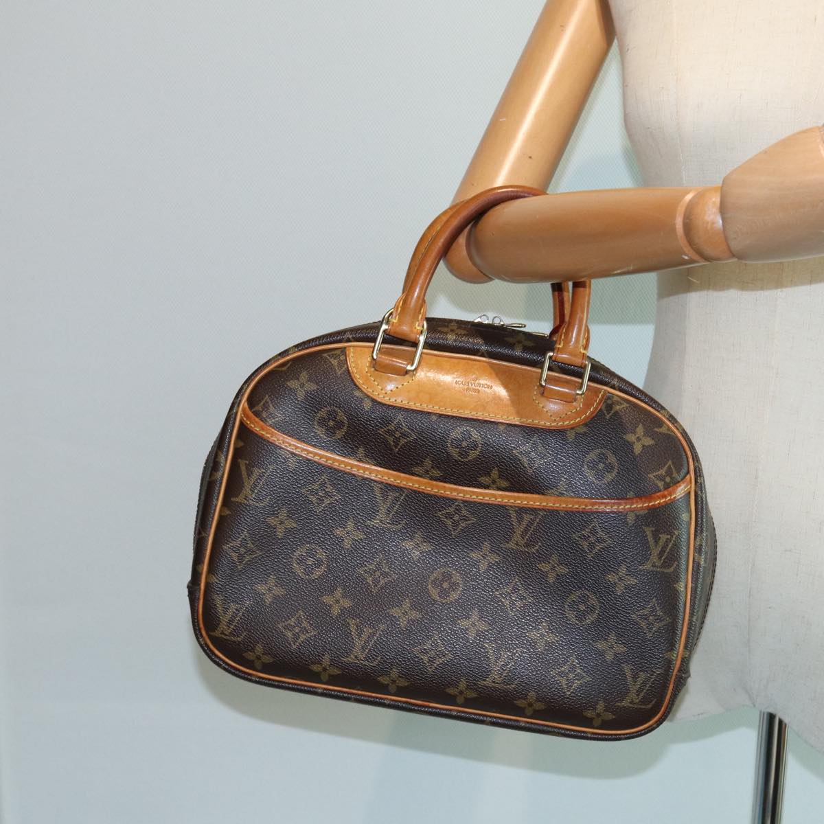 LOUIS VUITTON Monogram Trouville Hand Bag M42228 LV 83258
