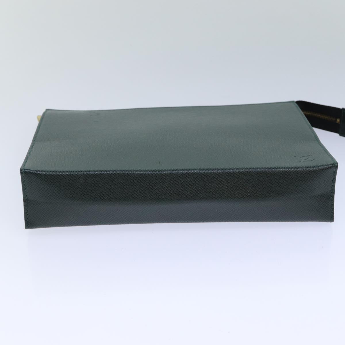 LOUIS VUITTON Taiga Posh Toilet 25 Pouch SPO Epicea LV 83279