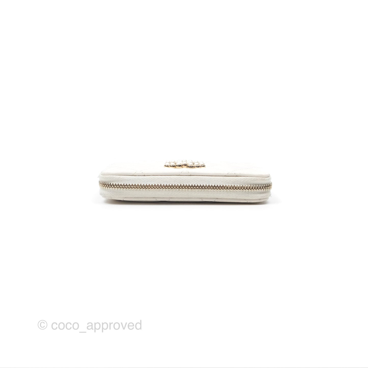 Chanel Pearl CC Zipped Coin Purse White Lambskin Gold Hardware