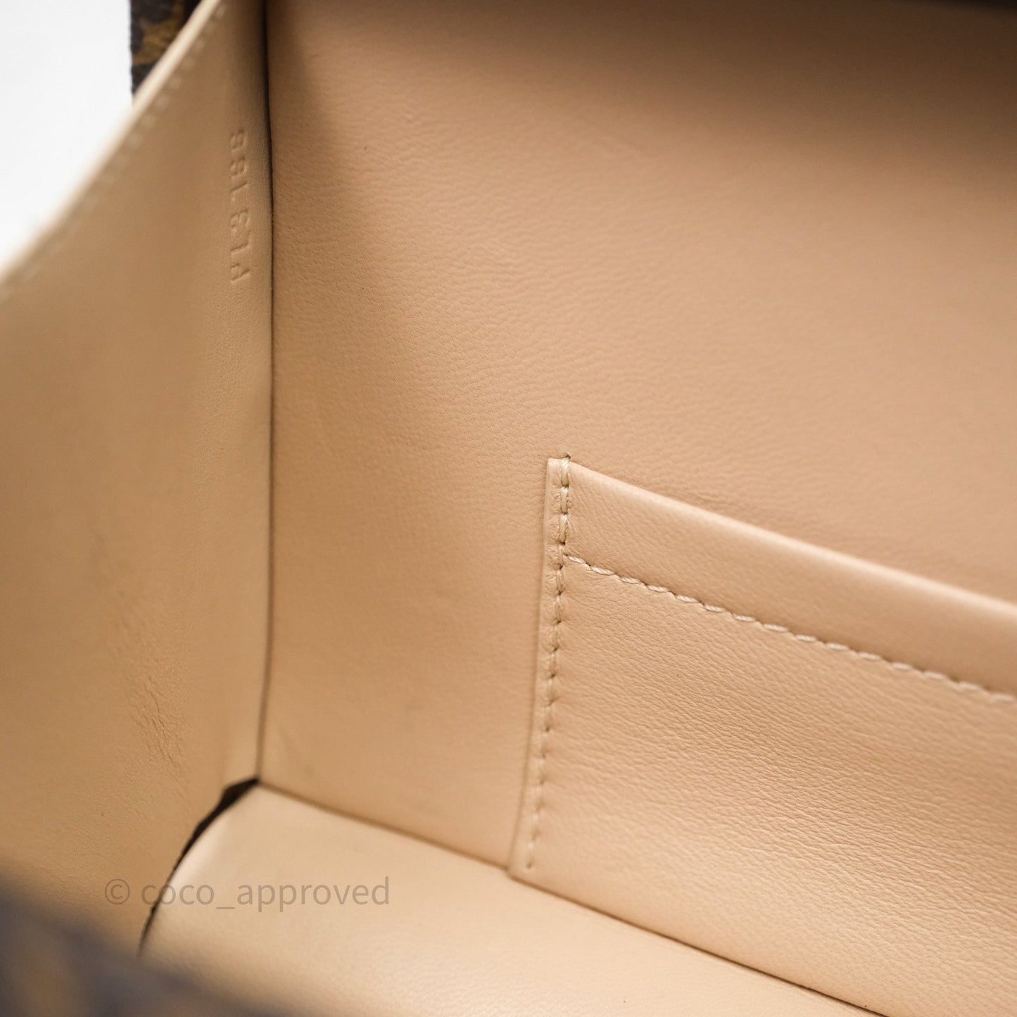 Louis Vuitton Monogram Petite Malle