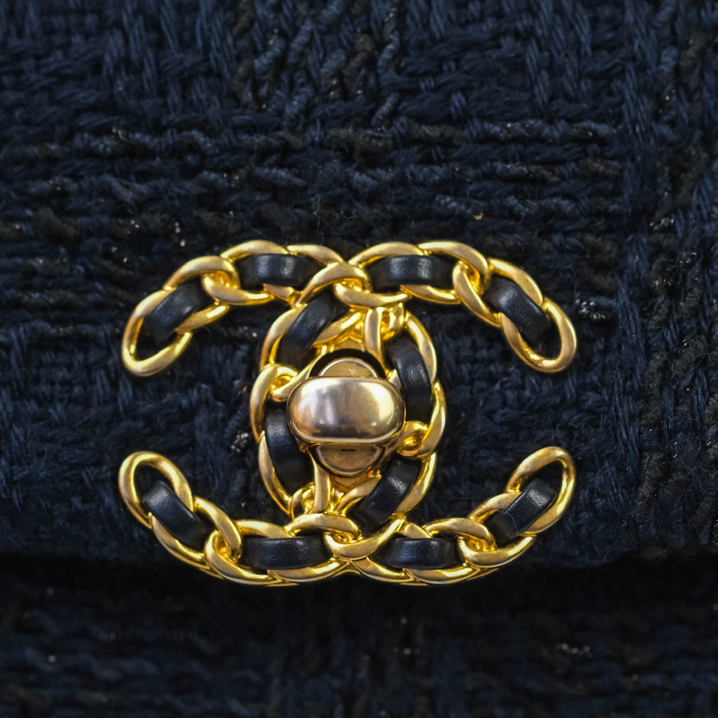 Chanel 19 Small Tweed Navy Mixed Hardware